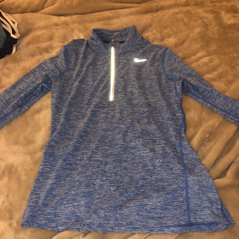 Nike Dri Fit Element Pullover - Picture 2 of 3